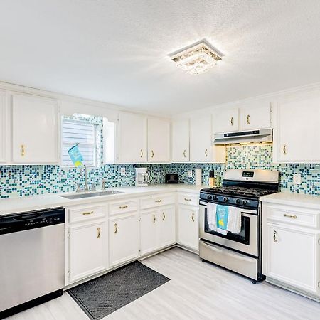 Villa Ocean Waves Galveston Exterior foto